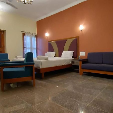 Kanthi Resorts Badami Bāgalkot 외부 사진
