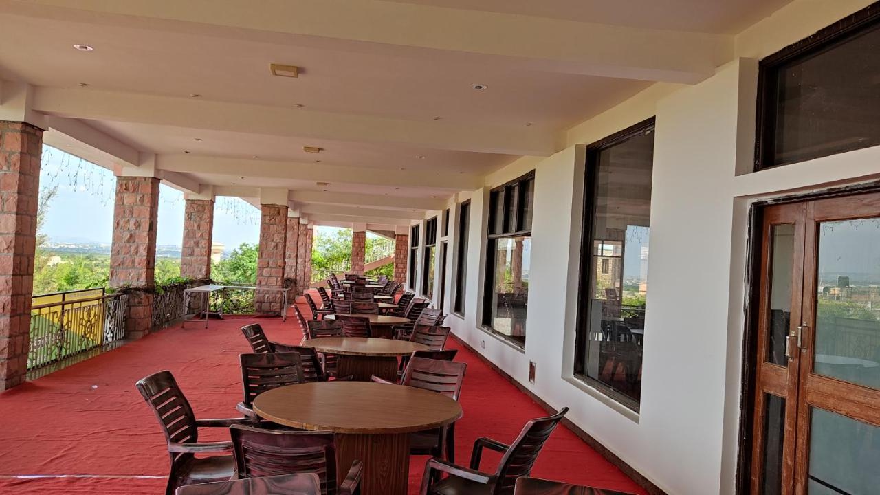 Kanthi Resorts Badami Bāgalkot 외부 사진