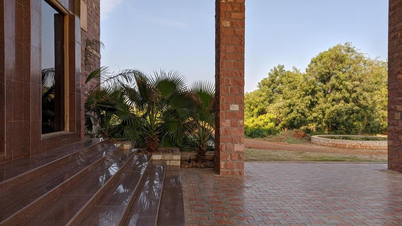 Kanthi Resorts Badami Bāgalkot 외부 사진