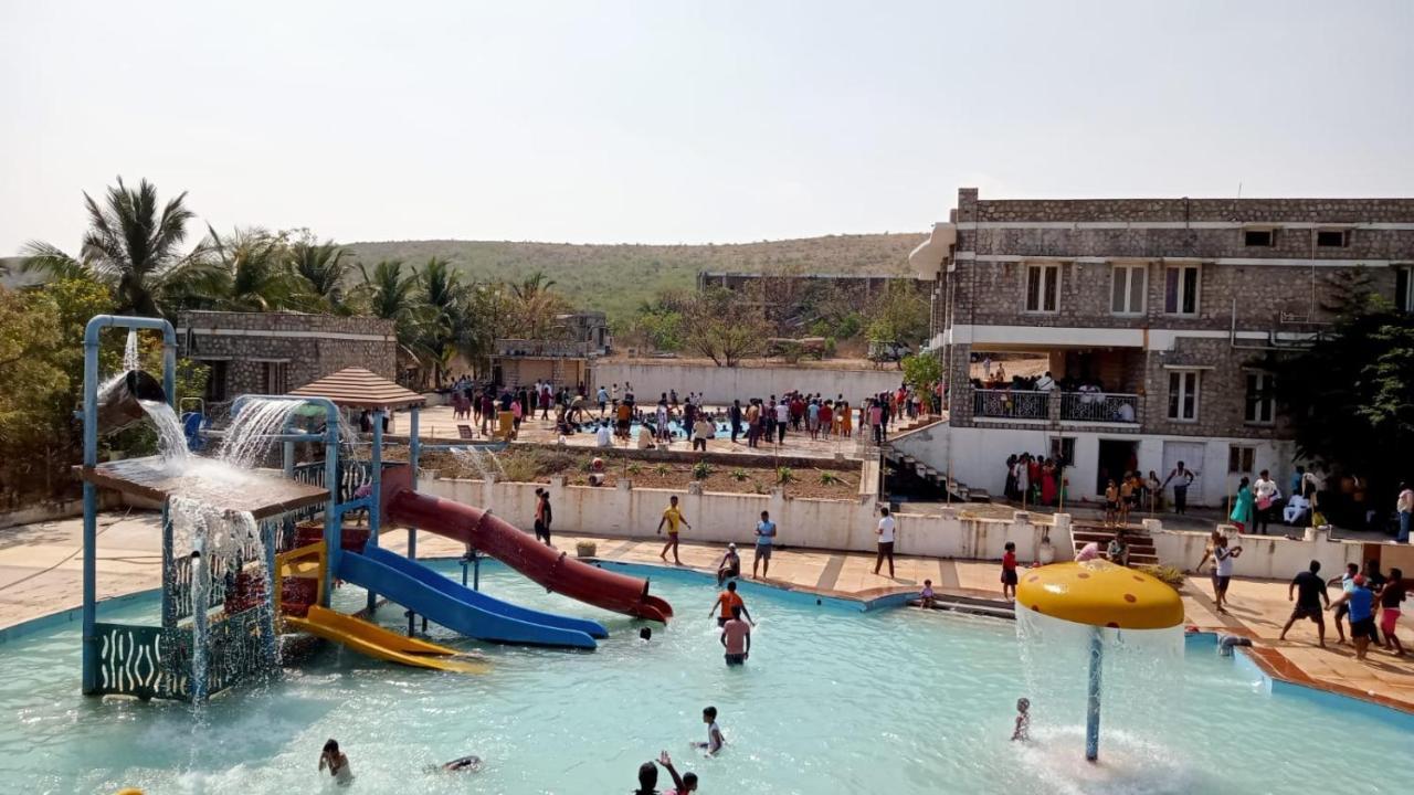 Kanthi Resorts Badami Bāgalkot 외부 사진